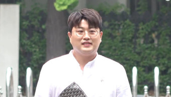 김호중 전 여친 폭행설에 소속사 