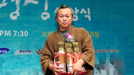 김기덕 감독, 라트비아에서 코로나19 합병증으로 사망