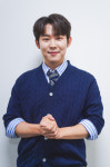 진욱, 선한 인상에 반해...1만 클럽 큰 인기