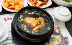 2TV 생생정보 상황버섯삼계탕 맛집 오늘 소개…오리능이백숙 등 침 꼴깍!