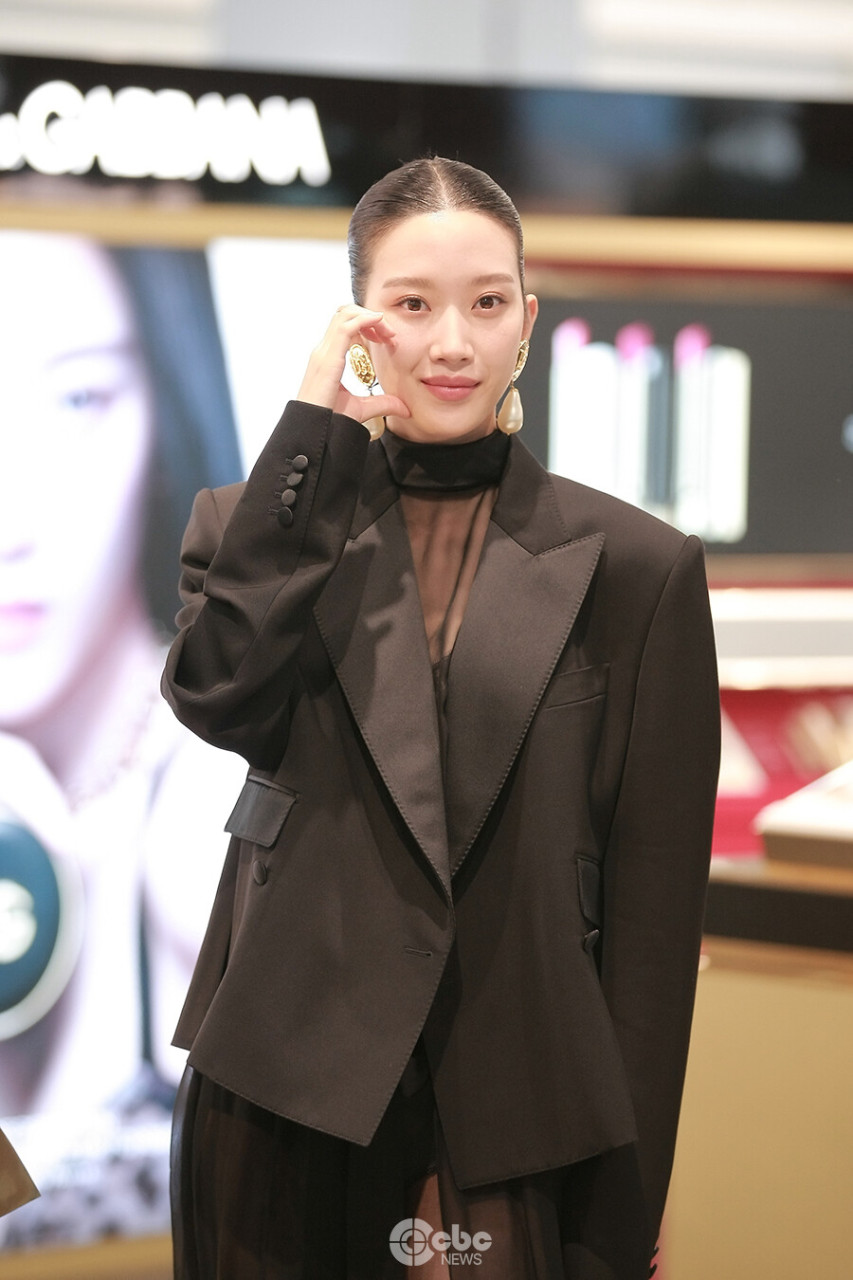 문가영, 스틸하트클럽 단독 MC 확정...글로벌 아이코닉 밴드 결성 예정!