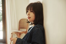 최유리, 첫 정규앨범 746 발매