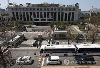 헌법재판소가 한덕수 대통령 권한대행 국무총리의 헌법재판관 후보자 지명에 대한 헌법소원을 정식 심리한다.