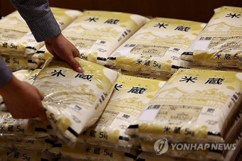 고이즈미 신지로 신임 농림수산상, 급등한 쌀값 잡기 위해 속도감 있는 정책 추진