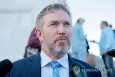 트럼프, 반대파 공화당 의원 매시 겨냥…내년 총선 낙마 노려 슈퍼팩 설립