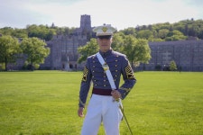 웨스트포인트 한인 생도 김시온, 최우등 졸업 쾌거… 리더십과 자기주도 학습의 모범 사례