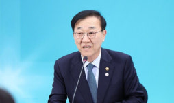 [정치家] 김윤덕 국토교통부 장관 ㅣ 세제·공급·안전까지…부동산·인프라 전방위 개편 시동
