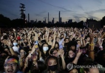 뉴욕시에 어제 6만명 운집한 콘서트 열려… 우리는?
