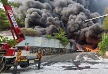 밀양 한국카본 2공장 큰불…공장 1개동 전소