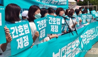 간호사 손잡은 민주당, '의료대란' 무릅쓰고 간호법 처리 강행하나