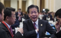 中서 반일감정 격화...단체관광 취소 움직임, 큰소리로 일본어 말하지 말라