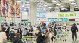 이마트 트레이더스 더블치즈버거 대박 행진...배경엔 트레이더스 T-카페