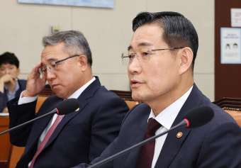 북한 주민 1명, 서해 썰물 때 '걸어서 귀순'…