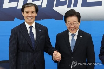 김민석 문자와 정청래의 사진...갈등 깊어지는 민주당과 조국혁신당