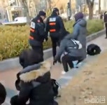 경찰관이 서울서부지법 우파 시민에게 시비 걸고 소지품 훼손한 사건 관련, 서울경찰청이 사과
