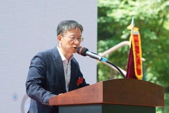 정성호, 검찰해체 강경파들에 제동...