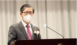 변창흠, LH 본사 출근 ‘월평균 7.4일’ 논란…“수장이면서 밖으로만 돌아” 비판