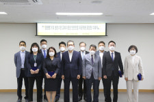 강남구도시관리공단 동정] 지난 24일, 경영평가 및 생존수영 교육수영장 안전인증 유공직원 표창패 수여식