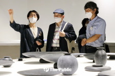 2021청주공예비엔날레, 국립현대미술관 윤범모 관장 찾아