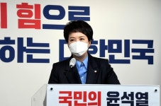 윤석열 당선인, ‘박근혜맨’ 강석훈·김현숙 정책특보 임명…경제부총리‧보건복지부 장관 하마평도 ‘솔솔’
