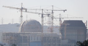 ‘탈원전’에 일정 꼬인 신고리 5·6호…수백억대 추가 보상금 나갈까