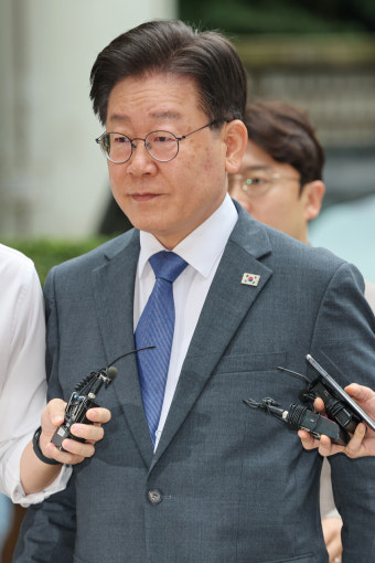 檢, ‘성남도개공 사업에 참여’ 이재명 자필 공문 확보...백현동 개발 특혜 의혹 수사 속도 붙는다