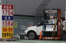 국내 기름값 5주 연속 오름세…휘발유 1700원 돌파·경유 1600원 육박