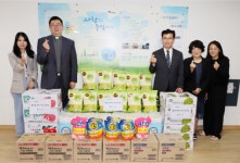 충북교육청, 추석맞이 전통시장 장보기 및 사회복지시설 위문품 전달