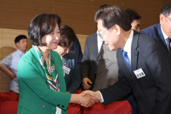 추미애 국회의장 '대세론' 속 민주당 '완급조절' 고심‥추, 尹 대통령과 전면전에 이재명 '민생' 투트랙 취할까
