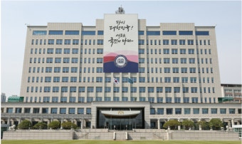 용산 대통령실 청사에 떨어진 '北 오물풍선'…