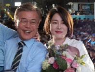 檢, 문재인 딸 문다혜 압수수색…野는 정치보복 주장
