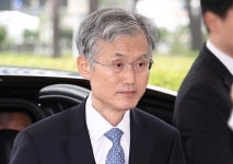 이석연 국민통합 위원장...조희대 대법원장 겨냥 