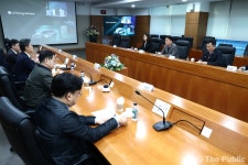 김영환 충북지사, LG에너지솔루션 오창공장 방문… 지역 투자 확대 요청