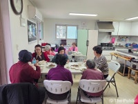 밥 한 끼가 만든 마을의 온기, 단양군 영춘면 경로당 이야기