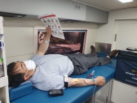 [포토] 남부호 대전시 부교육감, 사랑의 헌혈행사 동참