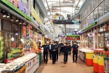충남지방경찰청, 추석 명절 맞이 광천전통시장 방문
