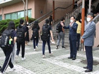 설동호 대전시교육감, 2학기 전면 등교 대비 학교 현장 방문