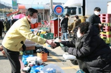 양승조 충남지사, 설 연휴 민생안정 행보 이틀째 취약계층 격려