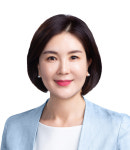 유성구의회 송봉식 의장·인미동 부의장·김동수 의원, 세동마을 주민들로부터 감사패 수상