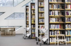 세종시립도서관 서점에서 책 대출하고 반납해요