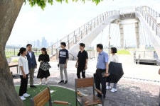 대덕구의회 공원사랑연구회, 명품공원 정책개발 일환 금강보행교 등 선진지 견학