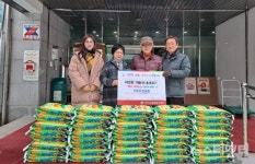 육교실버장학회, 대전 중구 유천2동에 사랑의 백미 기탁