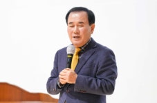충남교육청, 홍성여중부설방송통신중학교 제3회 졸업식 진행