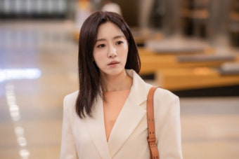 '수지맞은 우리' 함은정, 첫 의사役 도전!