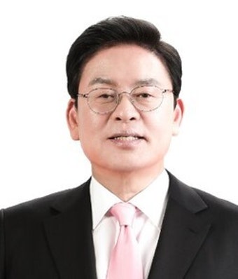[속보] '돈봉투 수수 의혹' 정우택 공천 취소