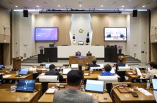 당진시의회, 제2서해대교특별위원회 제3차 회의 개최