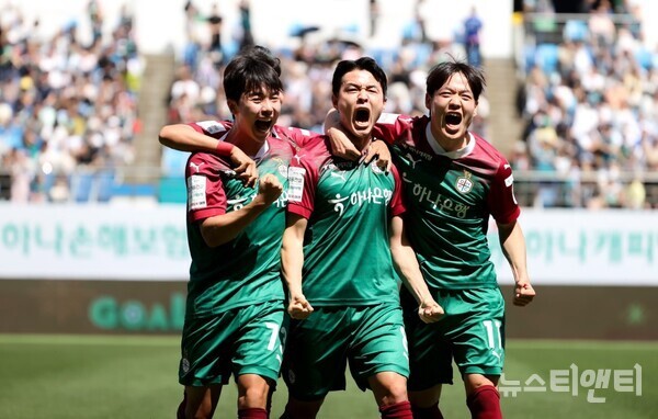 하나은행 K리그1 2024 시즌 28라운드, 대전하나시티즌 vs 김천 상무팀 - 승리를 향한 열망 고조!
