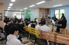 서령고등학교, 2024 책과 음악이 함께 하는 도서관 미니 음악회 개최