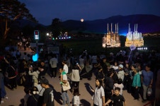 아산시, 2024 아산 외암마을 야행 10만 5천명 방문객 몰리며 대성황