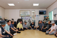 영동군, 정영철 군수...폭염대비 경로당 점검 분주